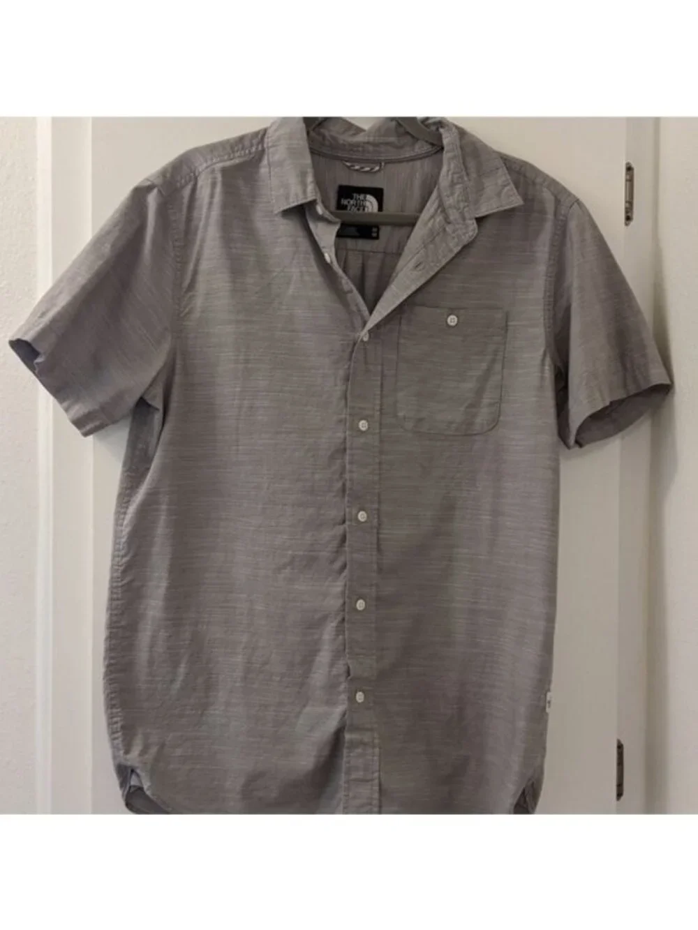 The North Face Mens Gray Lightweight Button-Up Short Sleeve Shirt M